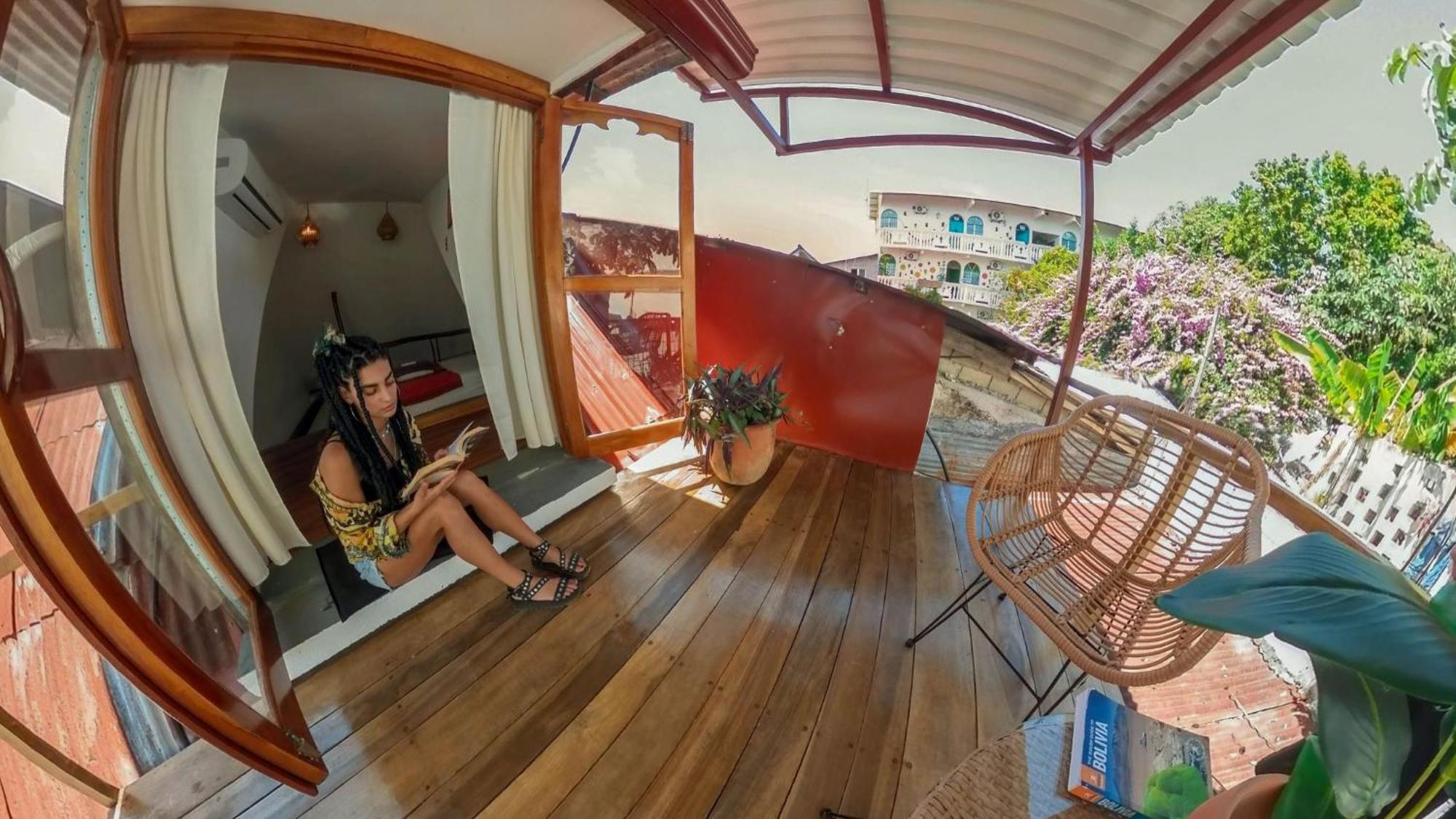 Los Amigos Hostel Flores Værelse billede